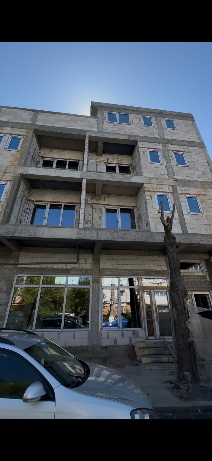Ferestre pentru spații comerciale